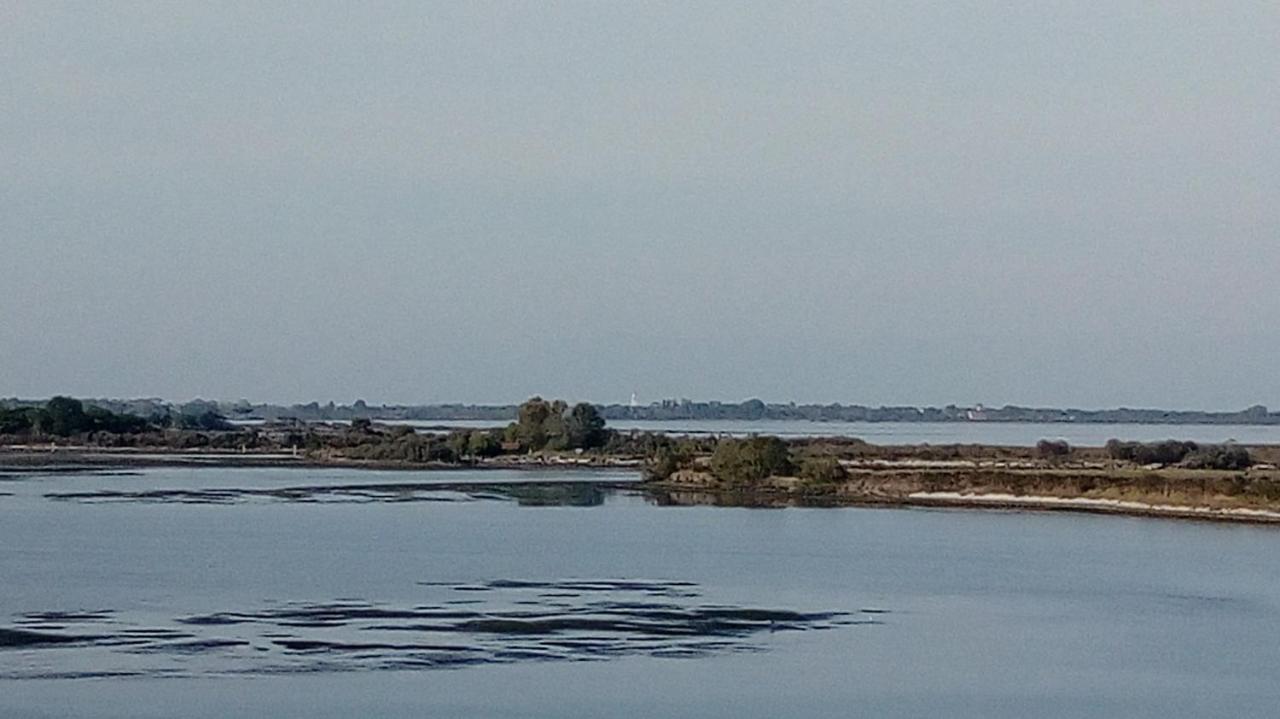 Appartamento Perco Riva Foscolo Grado Luaran gambar